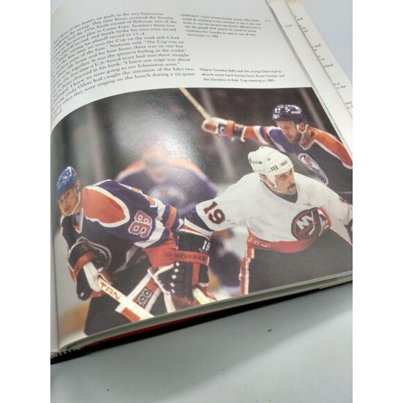 Quest for the Cup  1893 - 2001 History of Stanley Cup Finals - Jack Falla - Picture 11 of 11